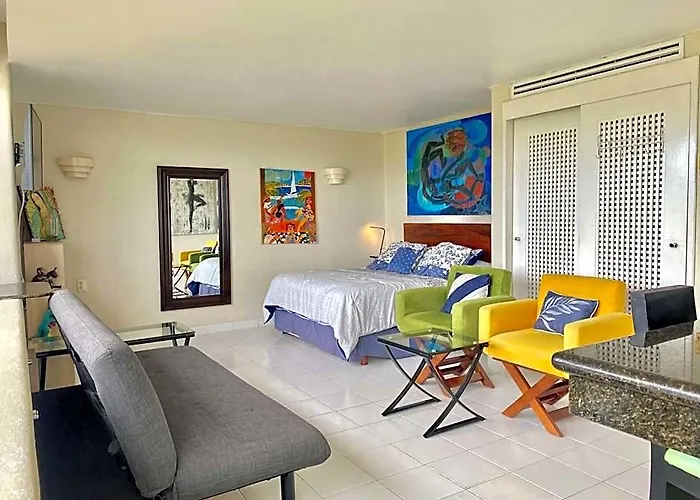 Hotel Elegant Beachfront In Monarca Ixtapa Zihuatanejo
